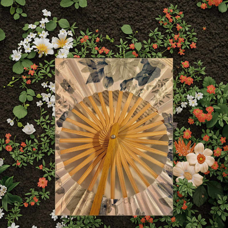 Eco-Friendly Bamboo Hand Fan with Folk Art Design for Home Decoration and Promotional Gifts 21*38cm